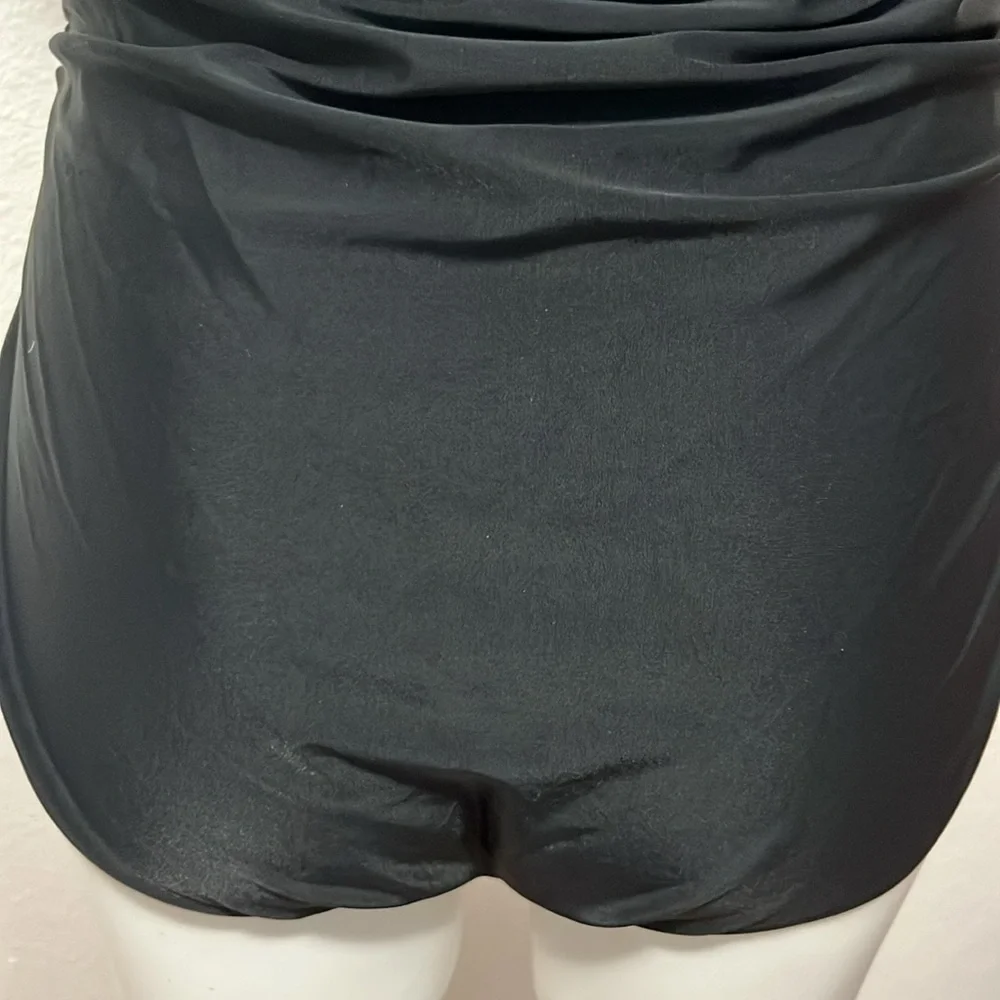 Old Navy Large Black One Piece Swim Suit Sz L